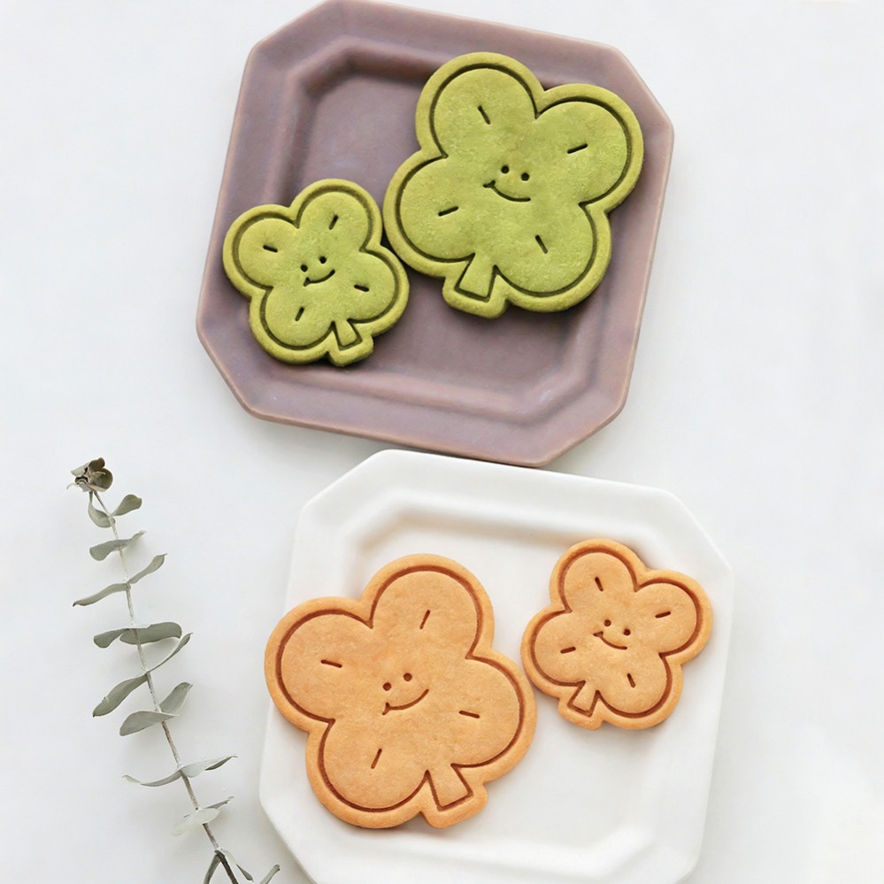 Lucky Four-Leaf Clover Cookie  - Kitchen Baking Utensil ulasan dan harga